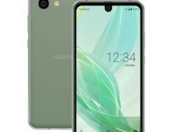 Sharp Aquos R2 Compact